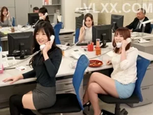 Gặp lại quản lý cũ từng giúp đỡ mình giờ đây đã phá sản, em nhân viên mời về nhà và…